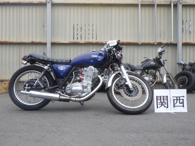 Yamaha SR400 2021