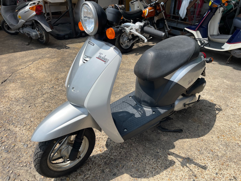 Honda TODAY 2004