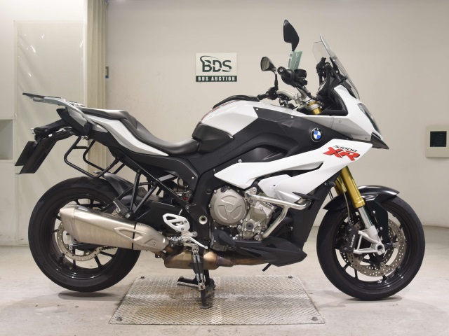 BMW S1000XR 2016