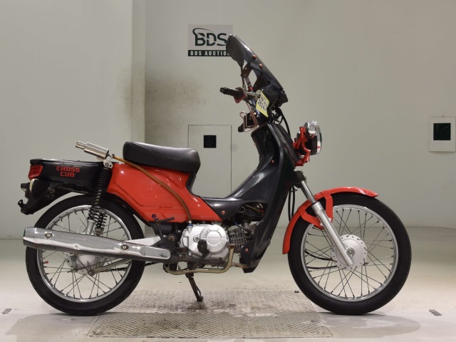 Honda CC110 CROSSCUB 2016