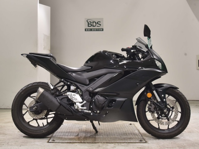 Yamaha YZF-R25A 2021