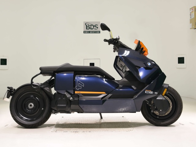 BMW CE04 2024