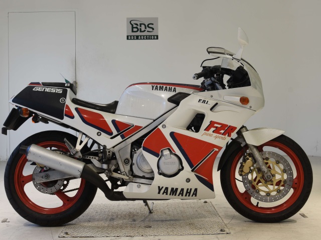 Yamaha FZR250 1987