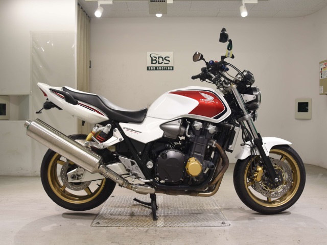 Honda CB1300SFA 2013