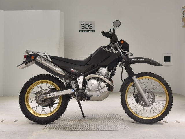 Yamaha SEROW XT250 2012