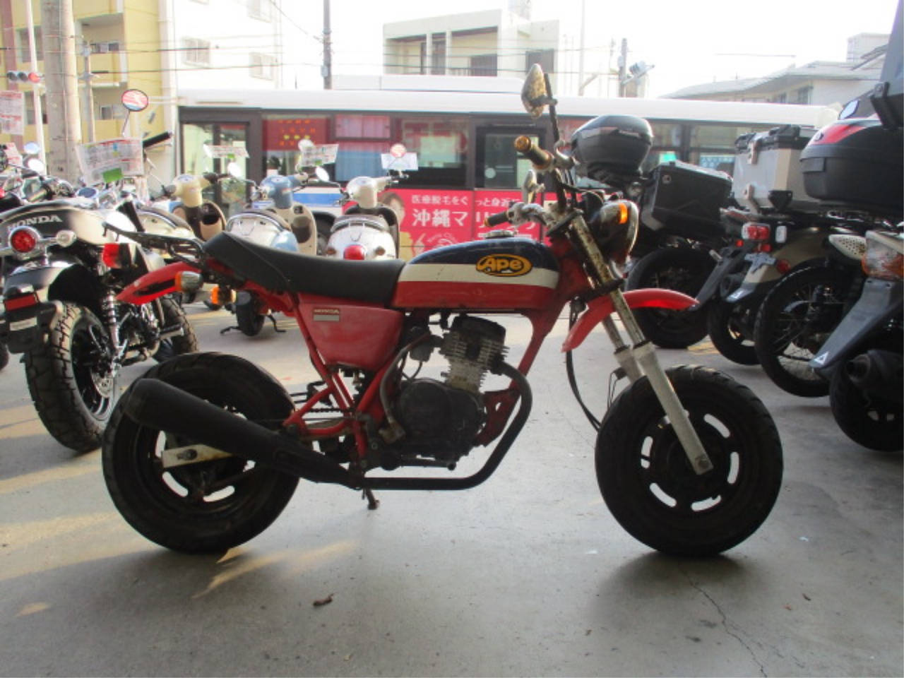 Honda APE50 2002