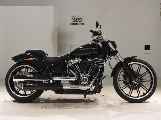 HD BREAKOUT FXBRS1870 2021