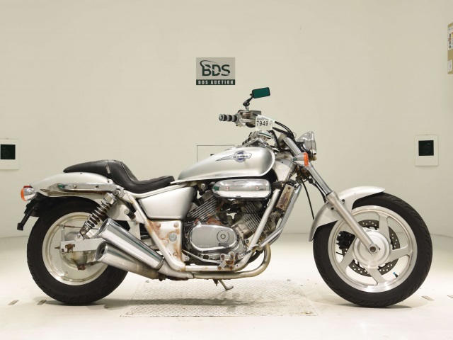 Honda MAGNA250