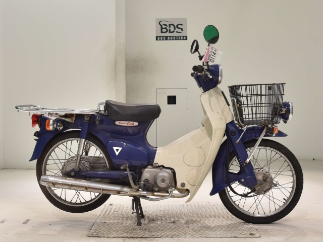 Honda C50 2002