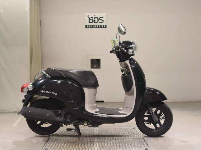 Honda GIORNO 2011