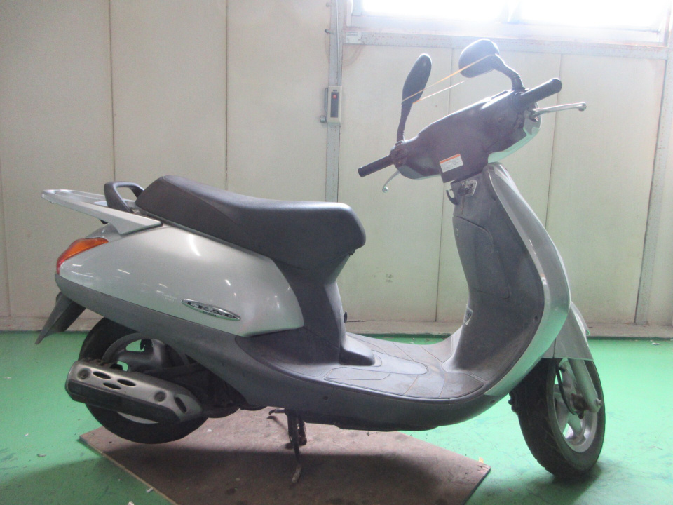 Honda LEAD50 2001