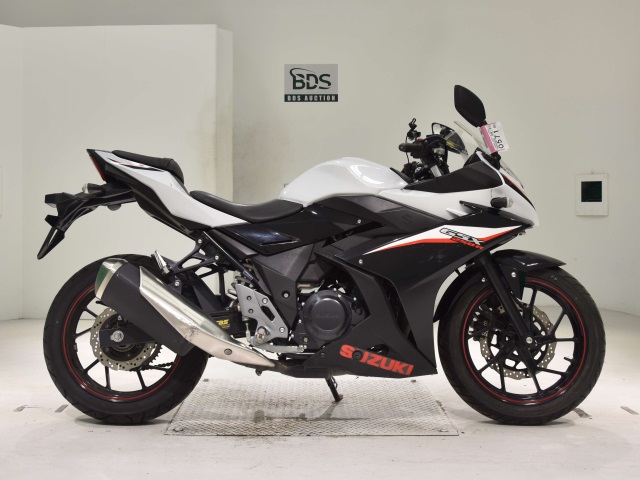 Suzuki GSX250R