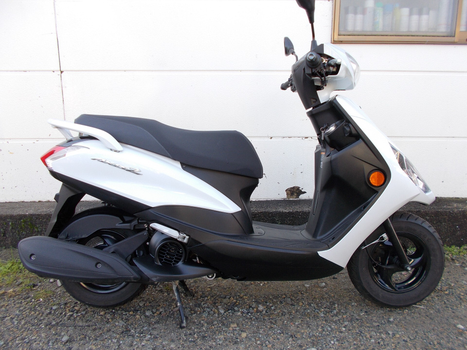 Yamaha AXIS Z 2024