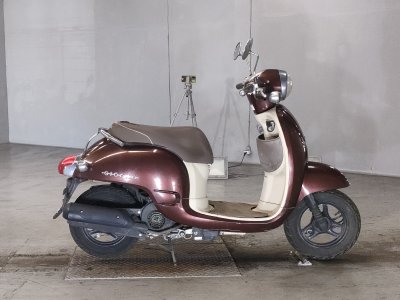 Honda GIORNO 2011