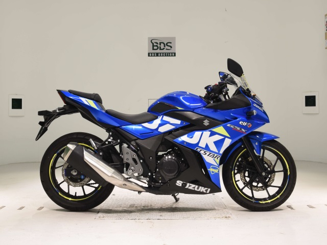 Suzuki GSX250RA