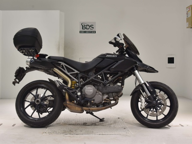 Ducati HYPERMOTARD 796 2010