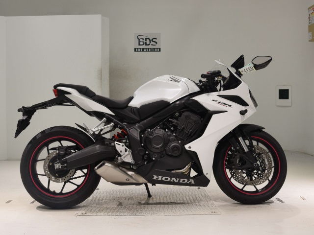 Honda CB650R 2023