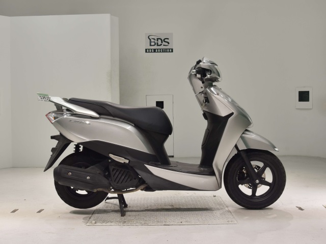 Honda LEAD125 2016