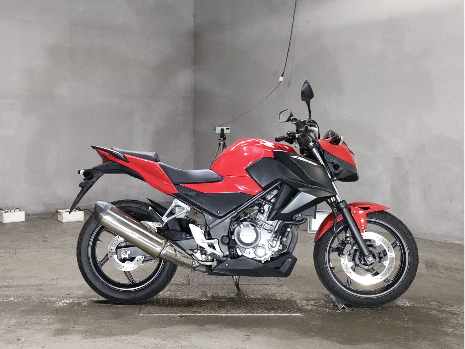 Honda CB250 2015