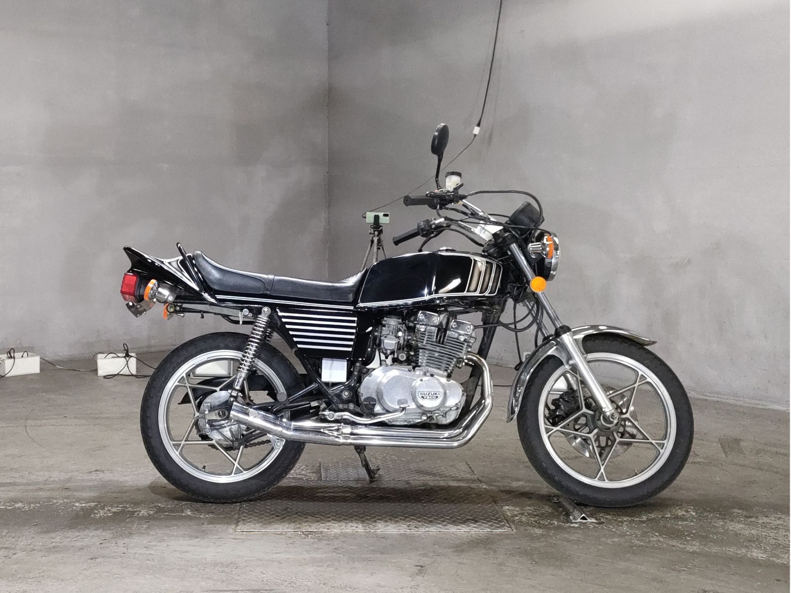 Suzuki GSX250 KATANA
