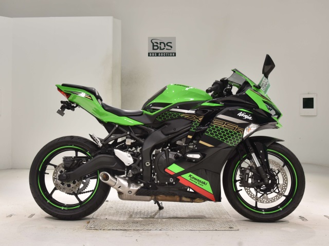 Kawasaki NINJA ZX-25R 2021