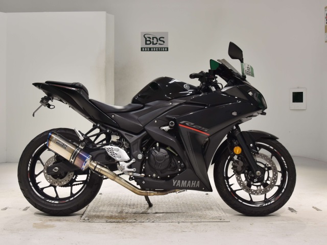 Yamaha YZF-R25A 2018