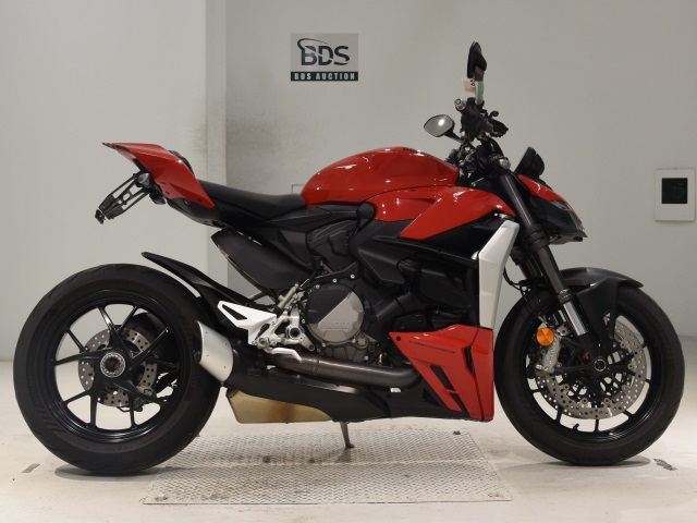 Ducati STREET FIGHTER V2 2022