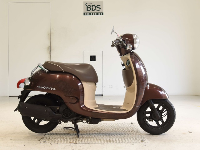 Honda GIORNO 2011