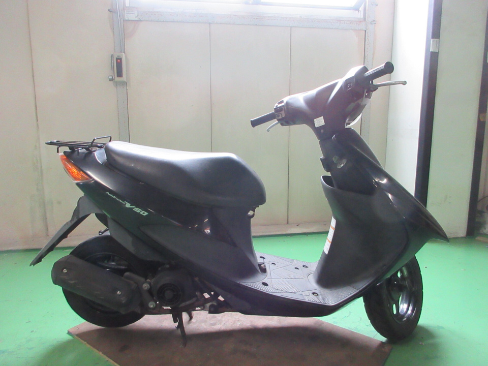 Suzuki ADDRESS V50