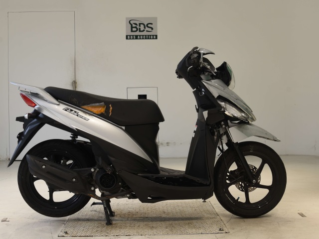 Suzuki ADDRESS V110