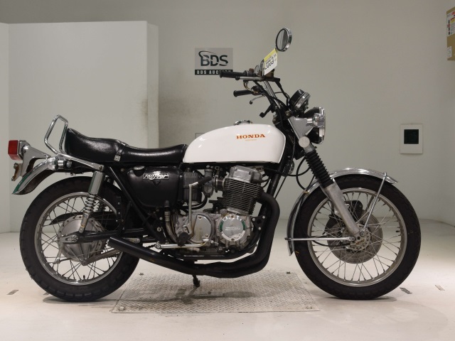 Honda CB750 2021