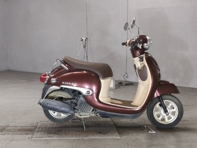 Honda GIORNO 2016