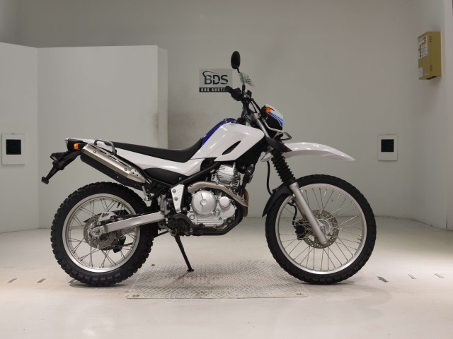 Yamaha SEROW XT250