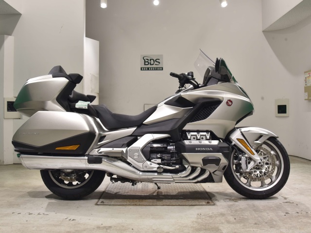 Honda GL1800 TOUR D 2023