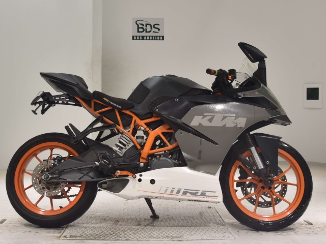 KTM RC 390 2015