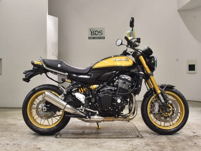 Kawasaki Z900RS SE 2023