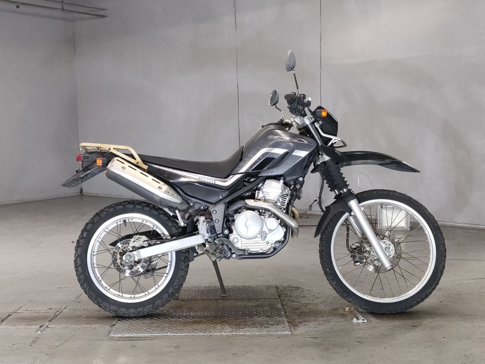 Yamaha SEROW XT250 2005