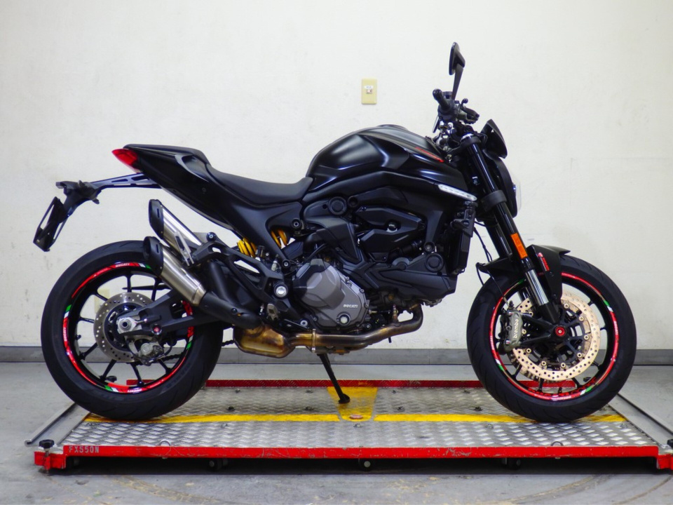 Ducati MONSTER 937 PLUS 2021