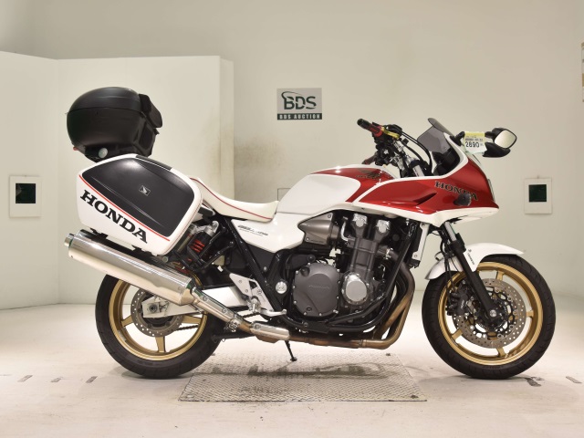 Honda CB1300SF ST 2011