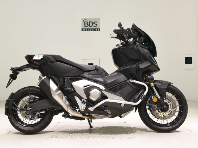 Honda X-ADV750 2024