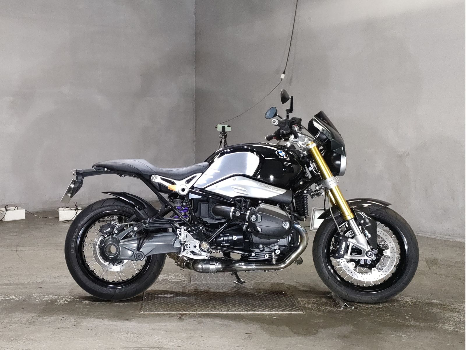 BMW R NINE T 2014