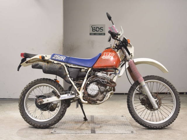 Honda XLR250R 1987