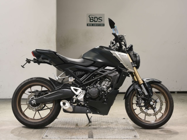 Honda CB125R 2021