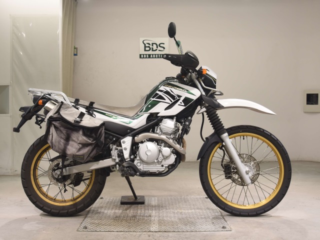 Yamaha SEROW XT250 2018