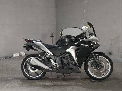 Honda CBR250R 2011