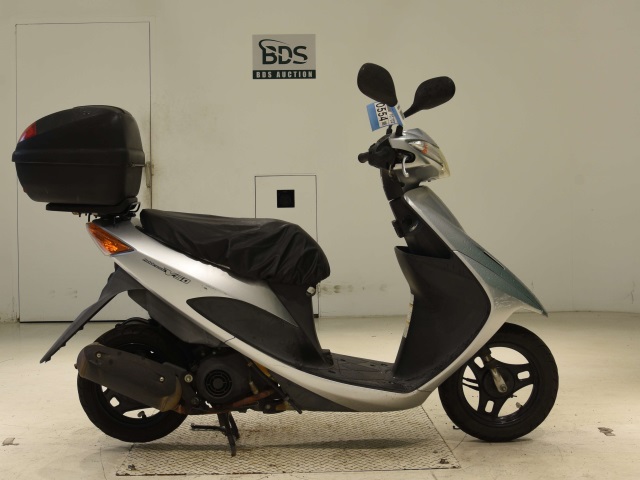 Suzuki ADDRESS V50
