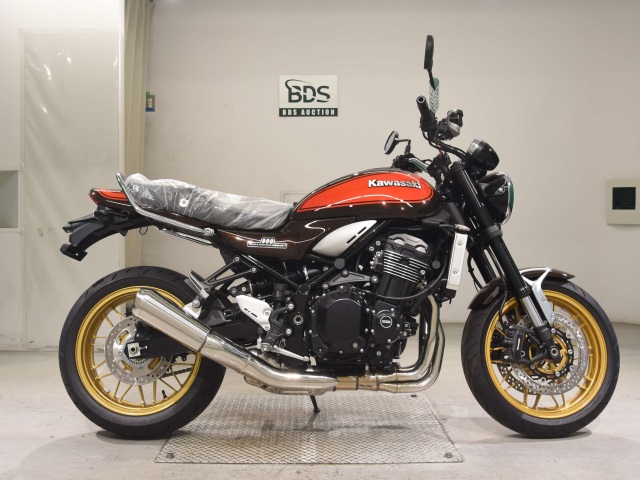 Kawasaki Z900RS 2022