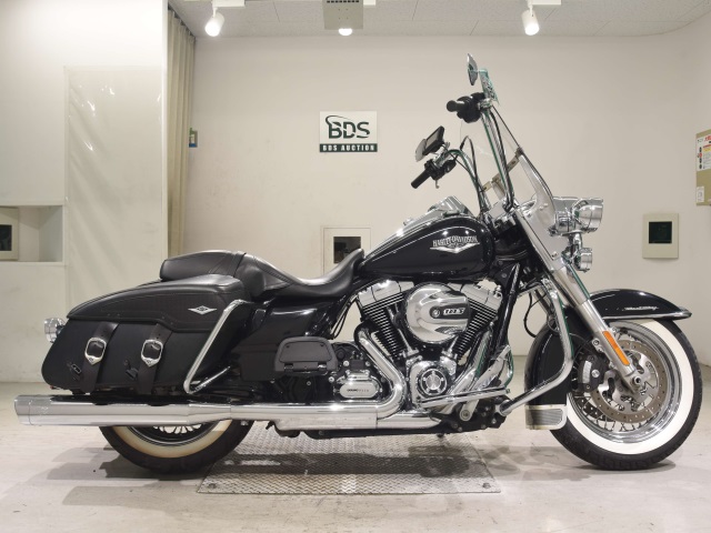 HD ROAD KING FLHRC1690 2013