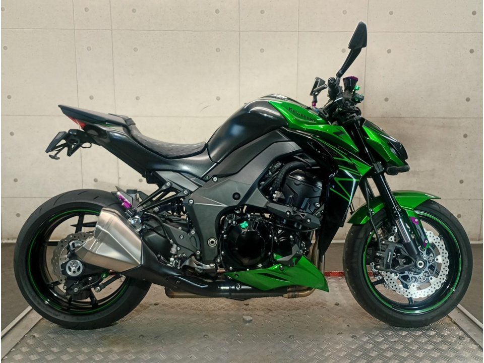 Kawasaki Z1000 2022