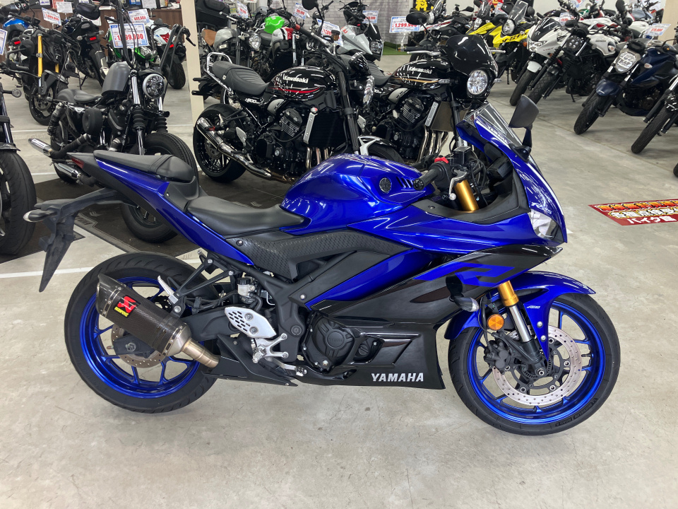 Yamaha YZF-R25A 2019